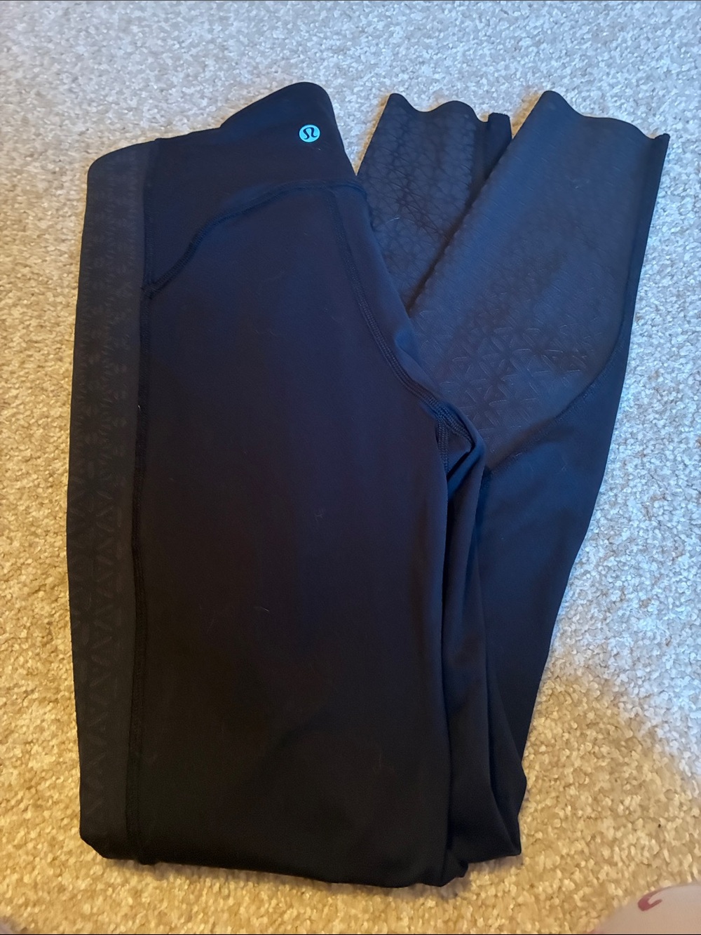 Lululemon Wunder Under Hi-Rise 28” Black size 6